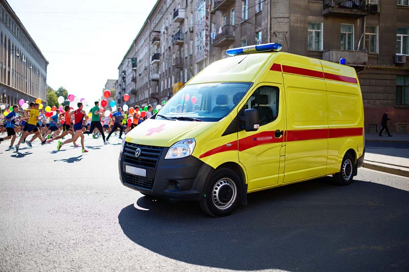 Машина скорой помощи на спортивном мероприятии